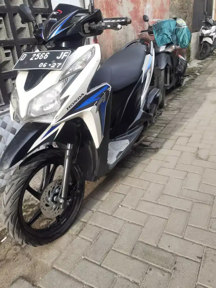 Di jual cepat honda beat X 2015 setater halus