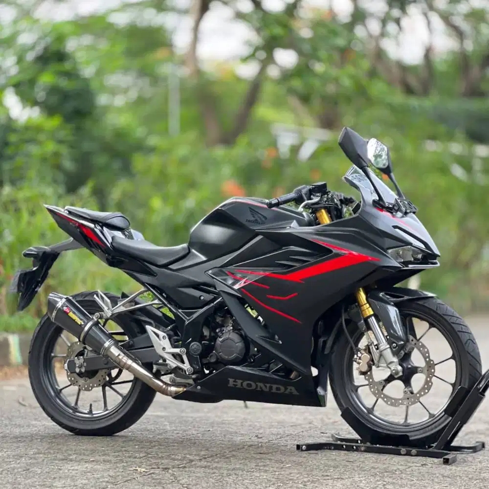 HONDA NEW CBR150R NON ABS 2021 HITAM KM LOW PAJAK HIDUP SIAP RIDING