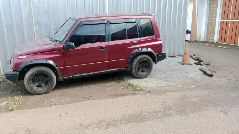 Suzuki Escudo 1996 Bensin