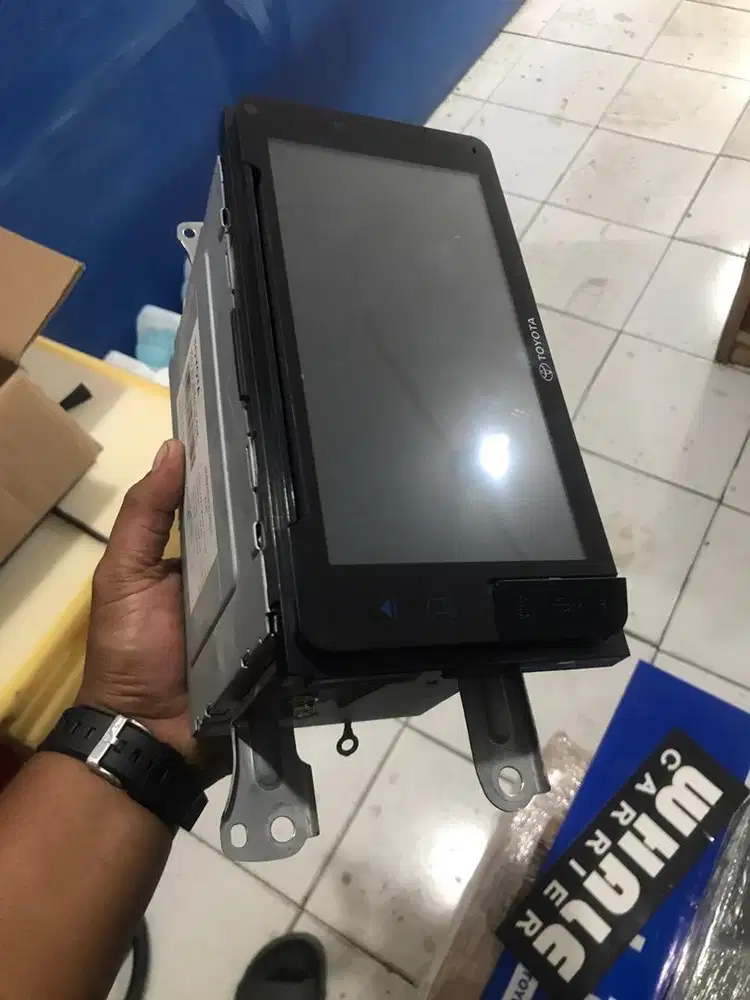 Head unit innova reborn