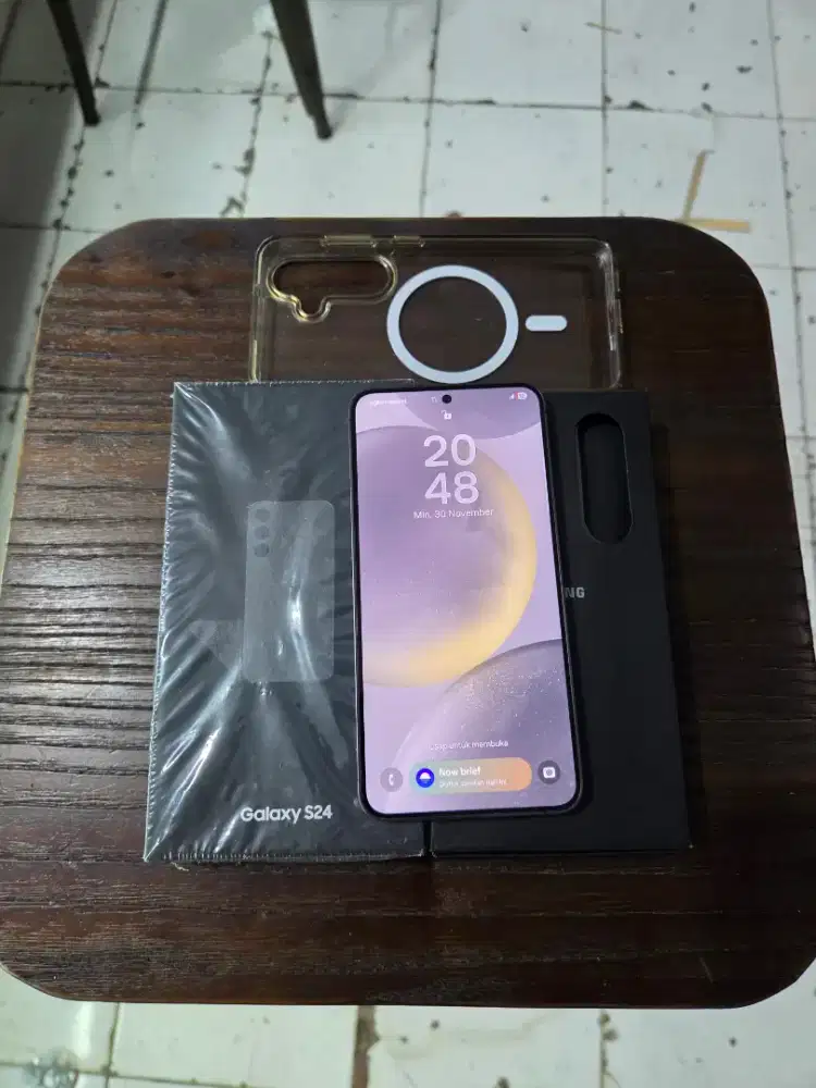Samsung S24 5G 8/512gb SEIN Lengkap Mulus Normal