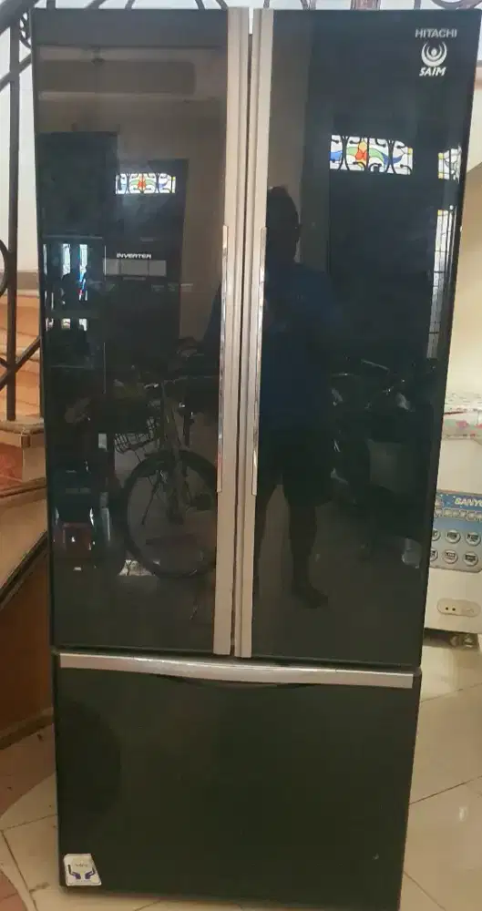 Dijual Kulkas 2 pintu HITACHI INVERTER R-WB55PGD2