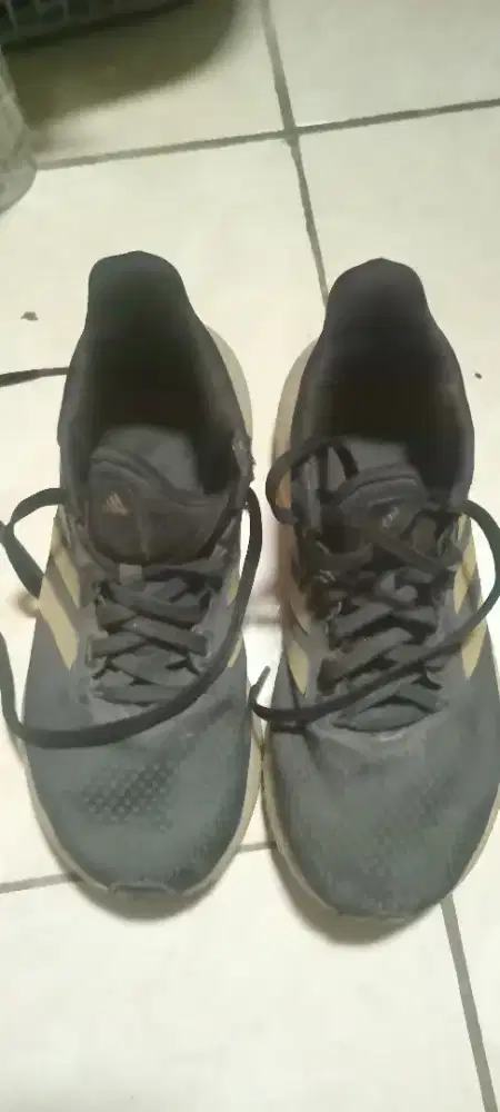 Sepatu Adidas ultra boost