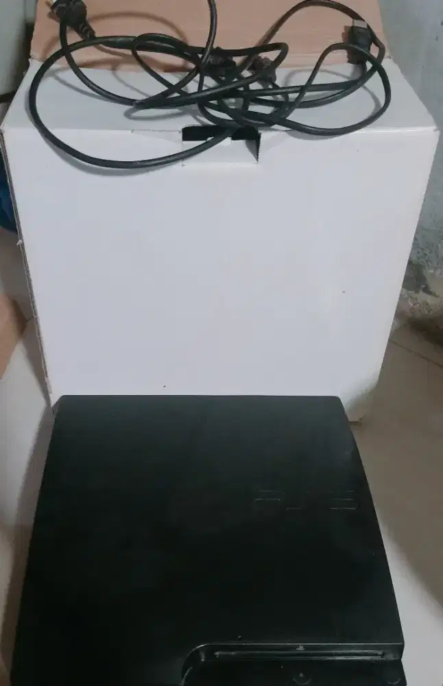 Ps 3 slim seri 3000 memori 500gb warna hitam