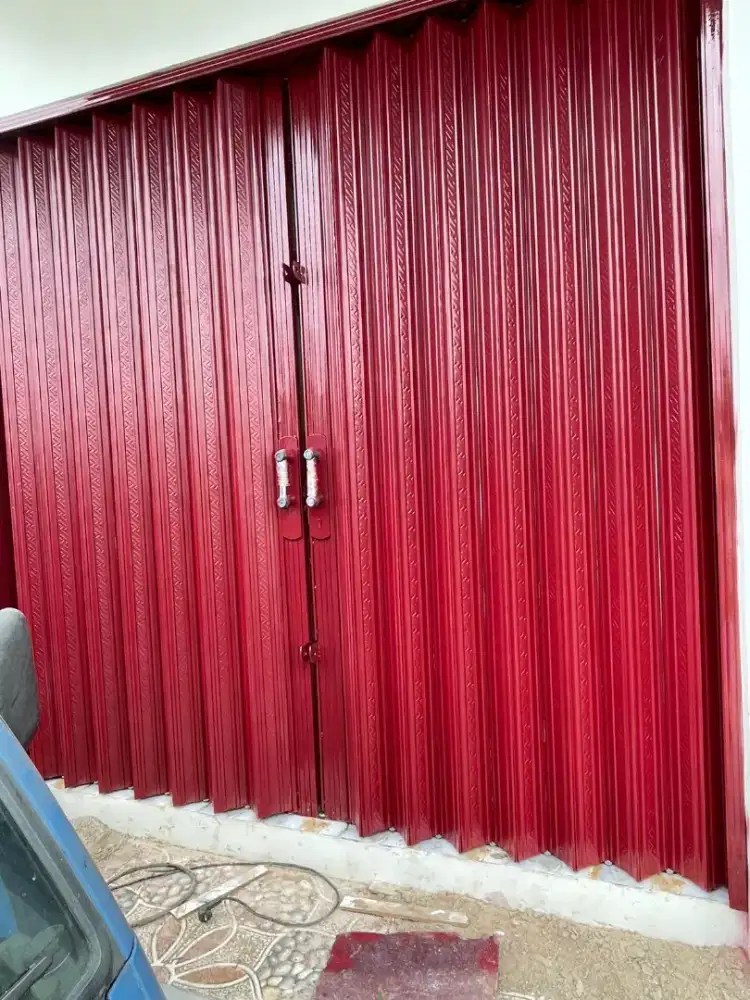 Alat pelengkap Usaha Dan Garasi