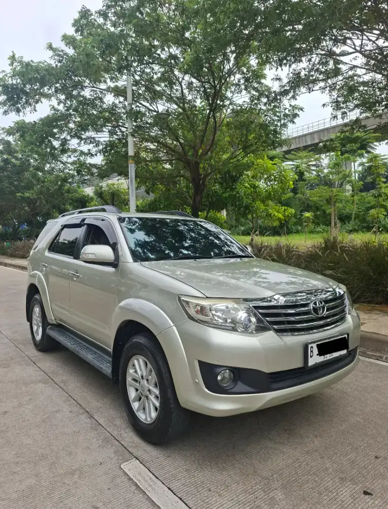 (Harga Cash) Fortuner 2.7 G Lux AT 2012 Silver