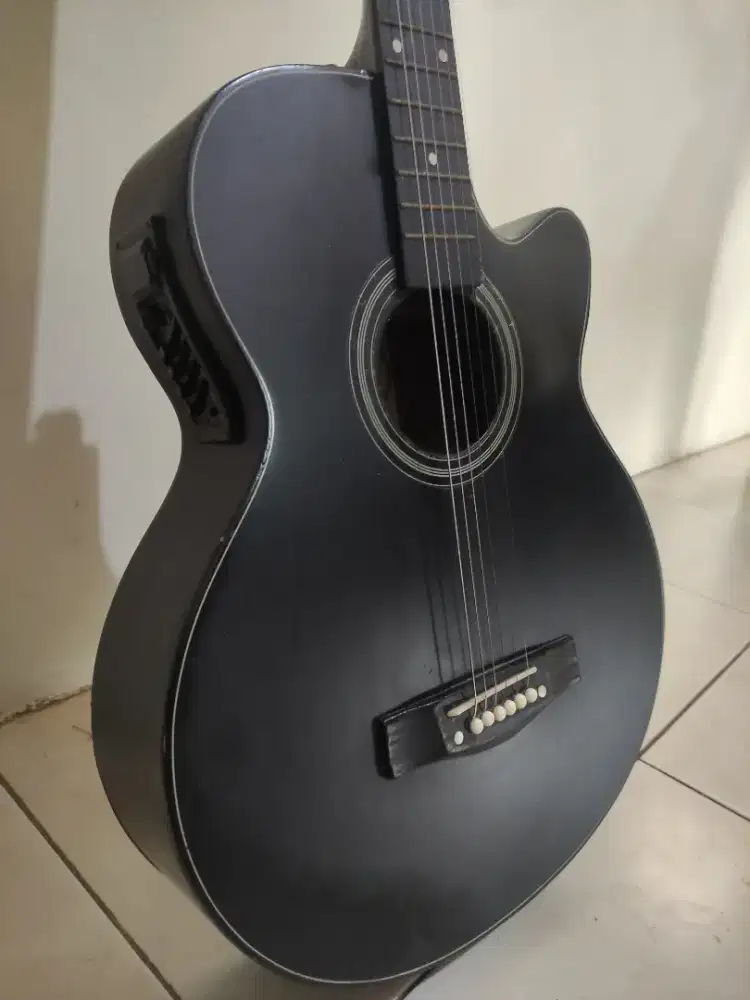 Gitar akustik elektrik & sound card + Microphone