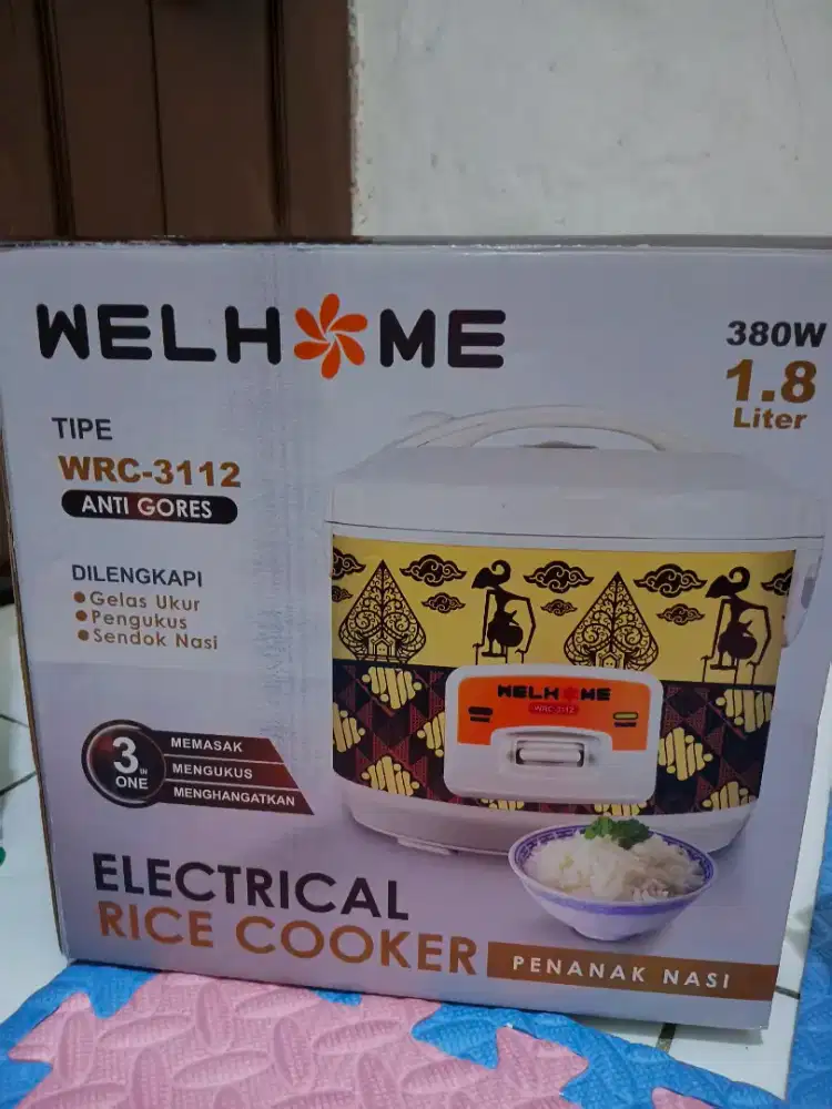 Rice cooker 1.8 liter seperti baru merk wellhome