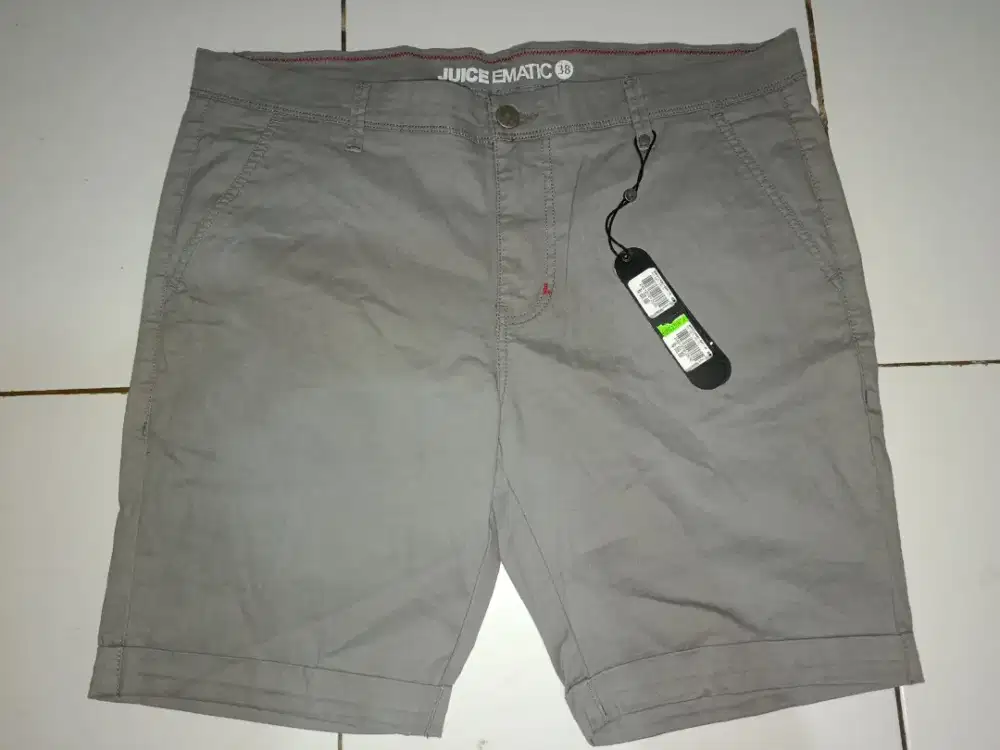 Celana Pendek Laki Laki