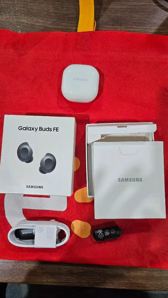 Samsung Galaxy Buds FE TWS like new