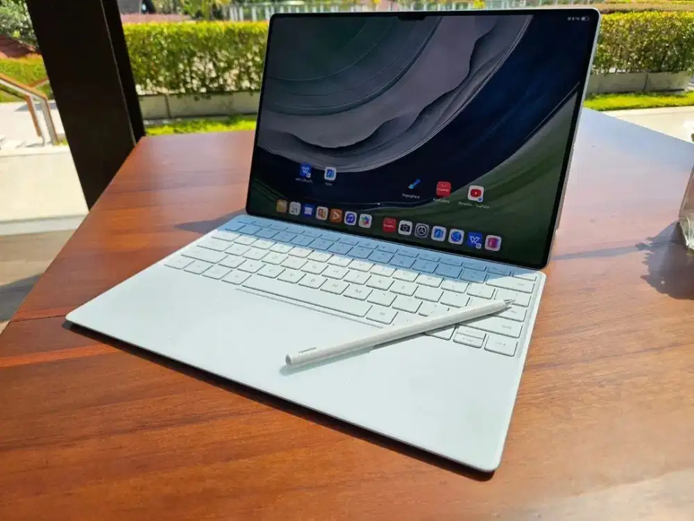 Huawei Matepad Pro 13.2 2025 free pen keyboard mouse