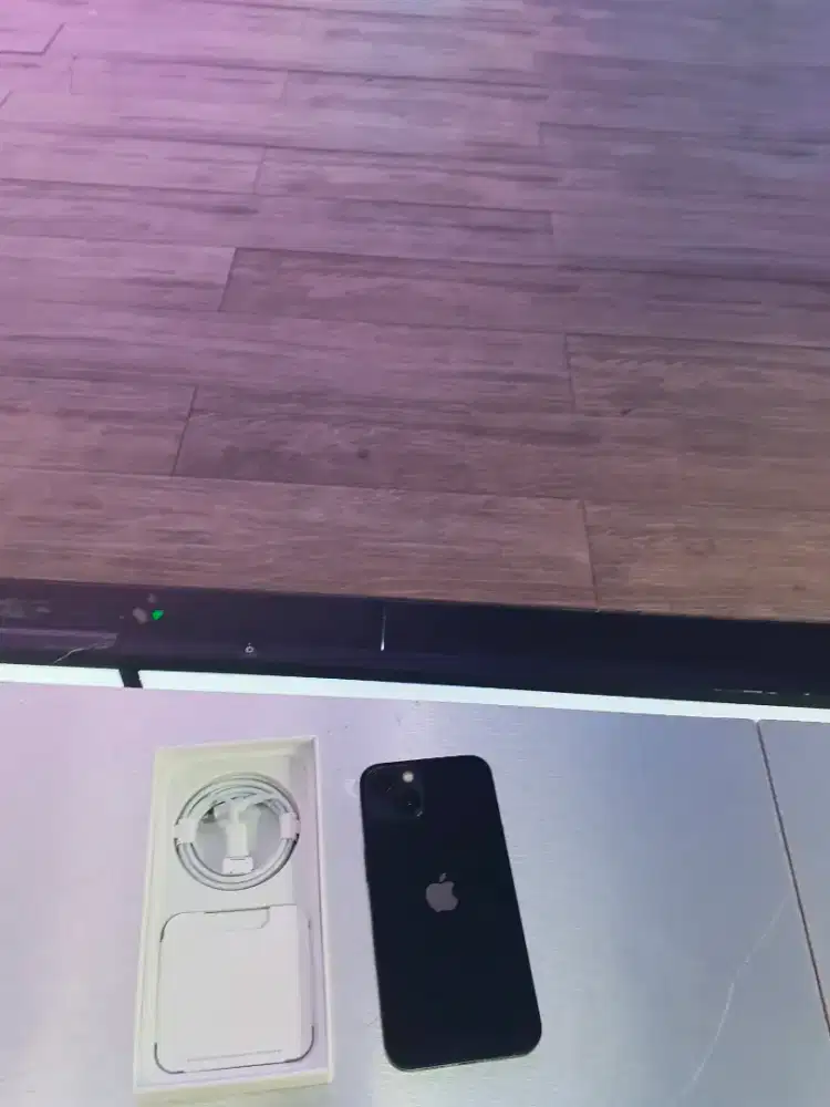 Iphone 13 128gb hitam pusat