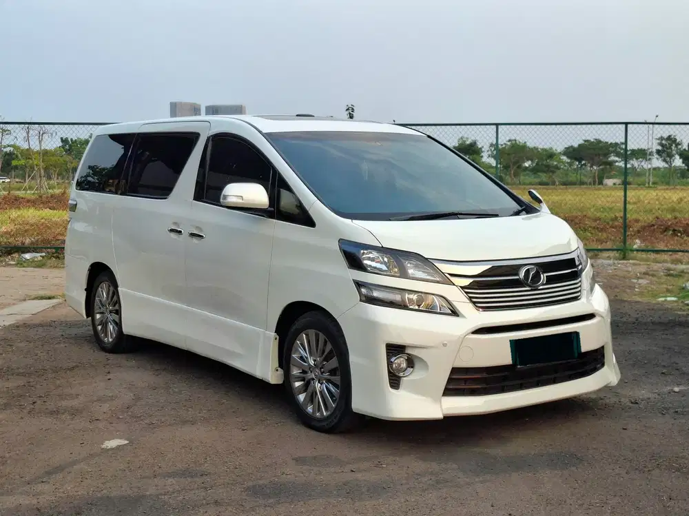 Toyota Vellfire Z Golden Eyes 2014