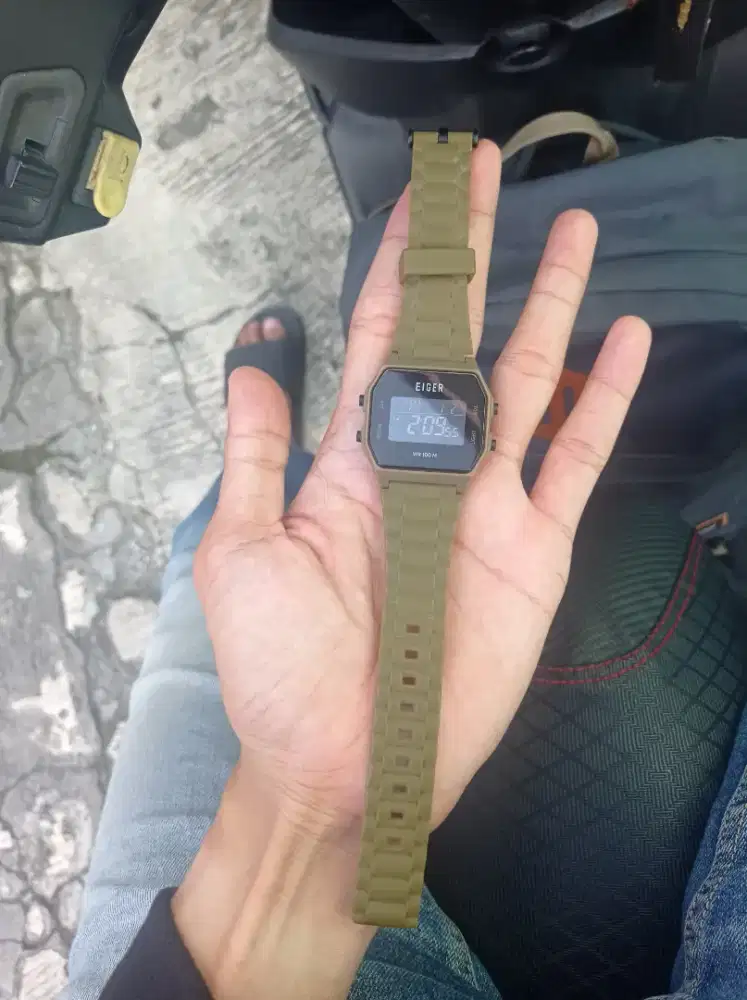 Jam tangan eiger original