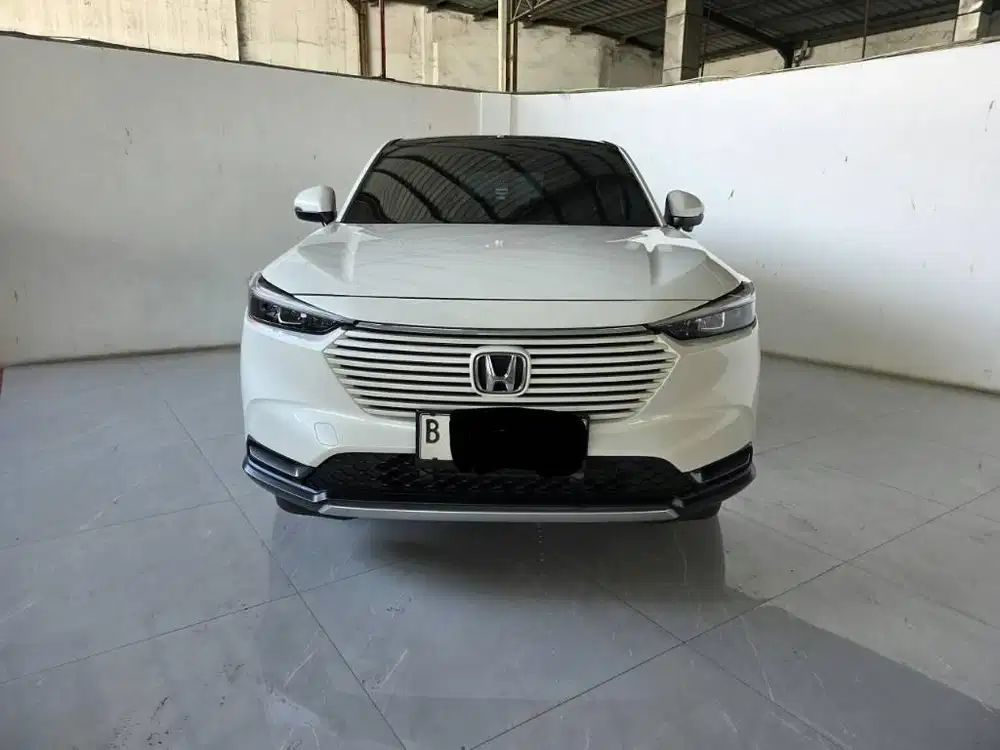 Low KM 18rban Honda HRV SE AT ( Matic ) 2024 / 2025 Putih Siap Pakai