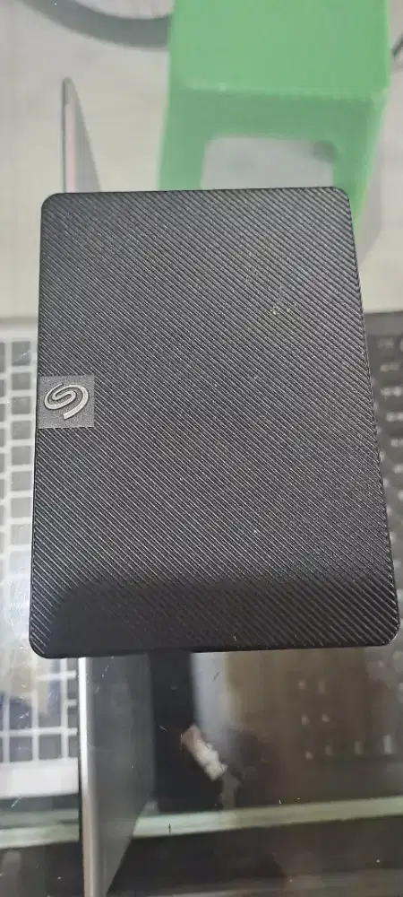 Seagate expansion portable
2 TB USB 3.0 External HDD Second