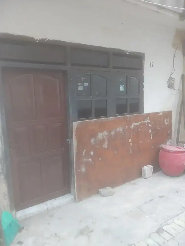 Disewakan rumah 2 lantai daerah mojo gang 3 baru surabaya timur