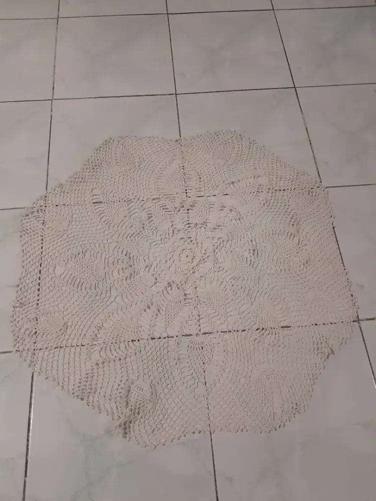 Taplak Meja Bundar Rajut