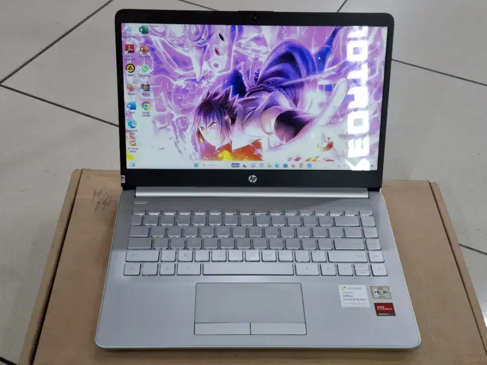 Laptop hp 14s-dk1xxx prosesor AMD Athlon Gold/Ram 4GB/SSD 512GB