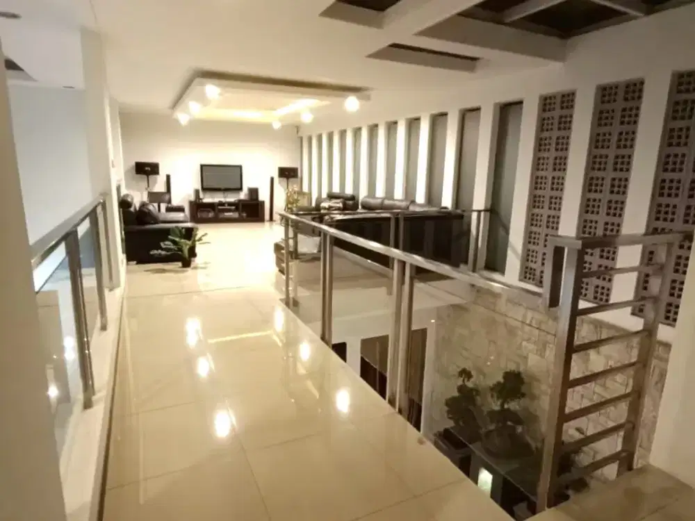 Termurah! Rumah di Singgasana Pradana Bandung