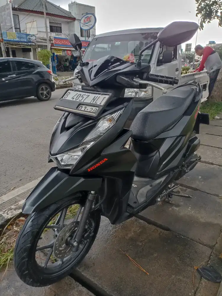 Honda beat duluxe 2023 dp 700.000