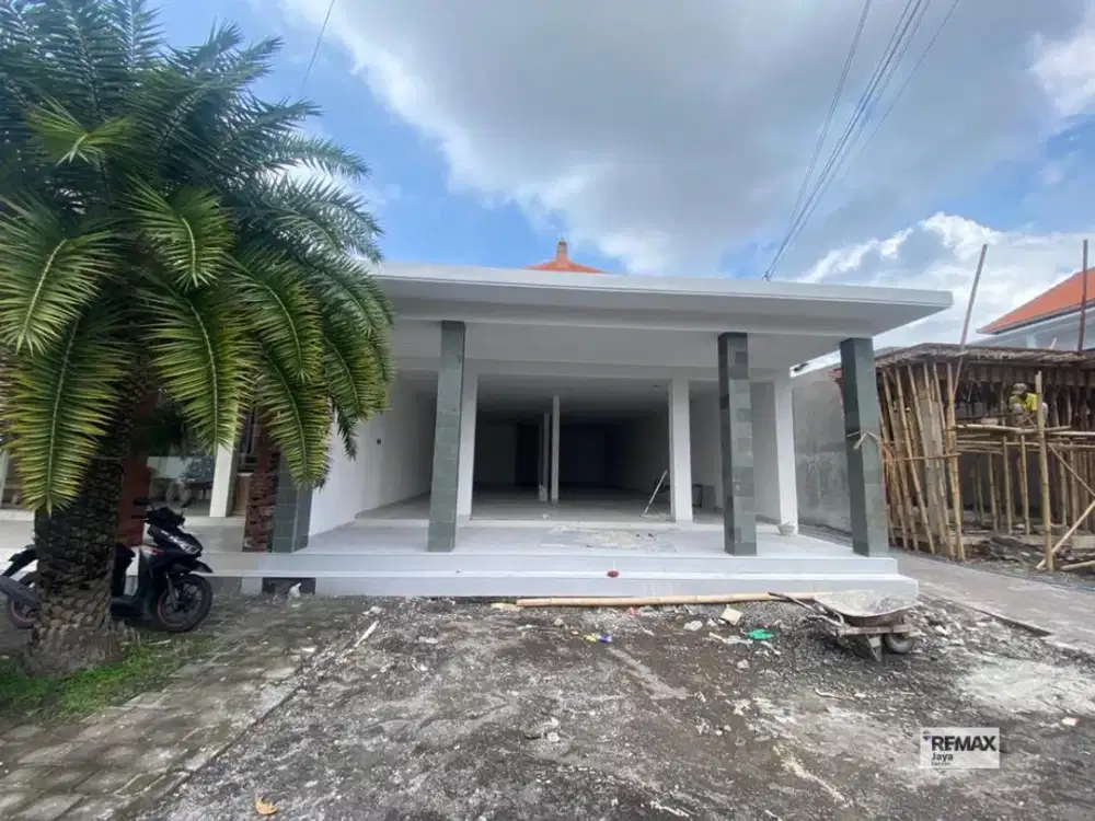 Brand New Shophouse Strategic Location For Rent, At Seminyak Area
