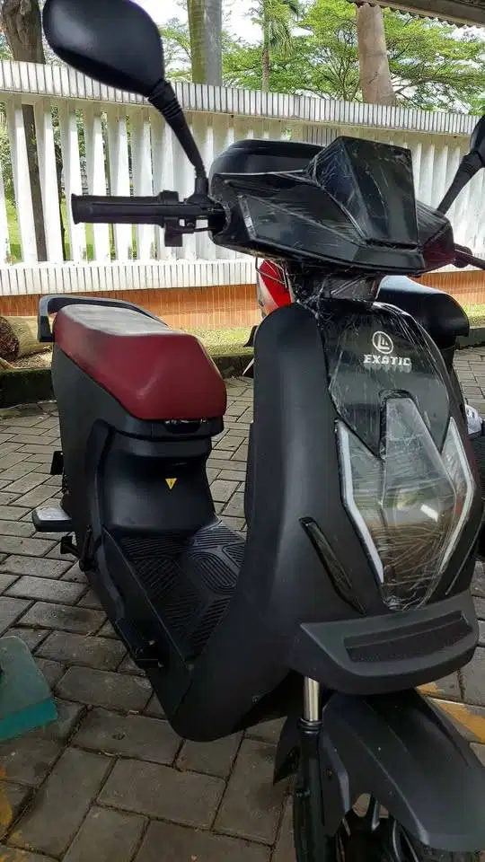 SEPEDA LISTRIK EXOTIC X-670 SECOND LIKE NEW MULUS BERGARANSI