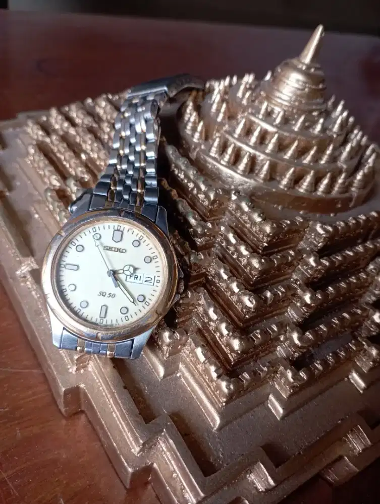 Jam tangan Seiko Quartz japan