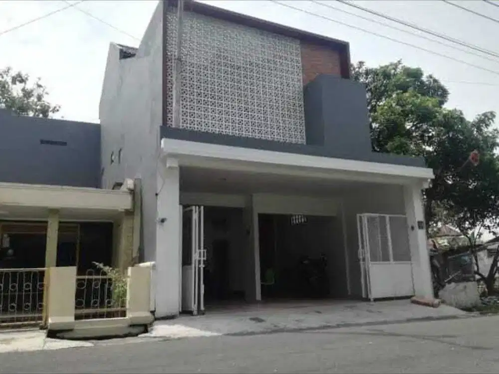 DIJUAL kost exclusive pinggir jalan utama Dekat UGM & STIM YKPN