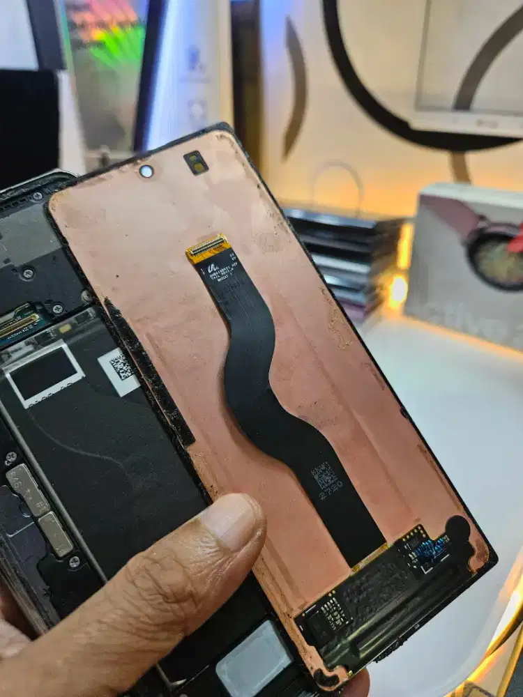 Solusi perbaikan hp samsung galaxy z flip dan fold