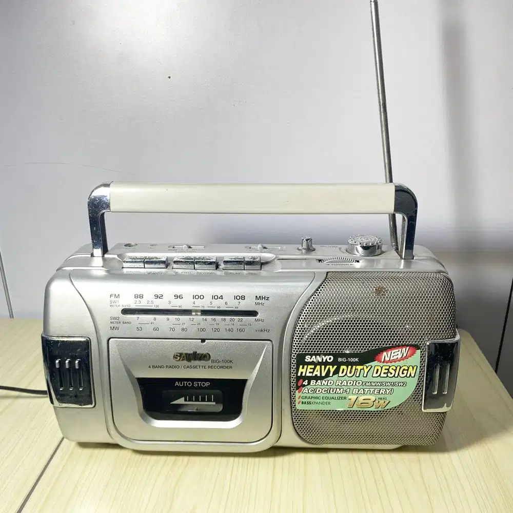 Radio kaset Jadul Mulus SANYO BIG-100K Japan