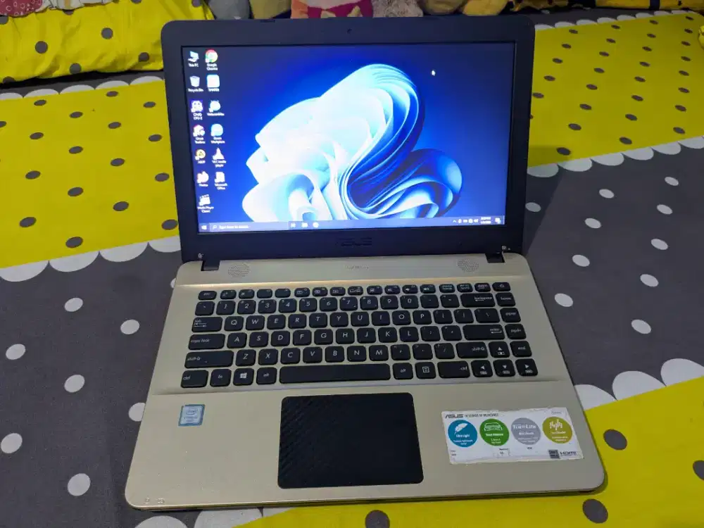 Laptop Asus Vivobook X441UA Core I3 Gen 6 Ram 4 Normalan