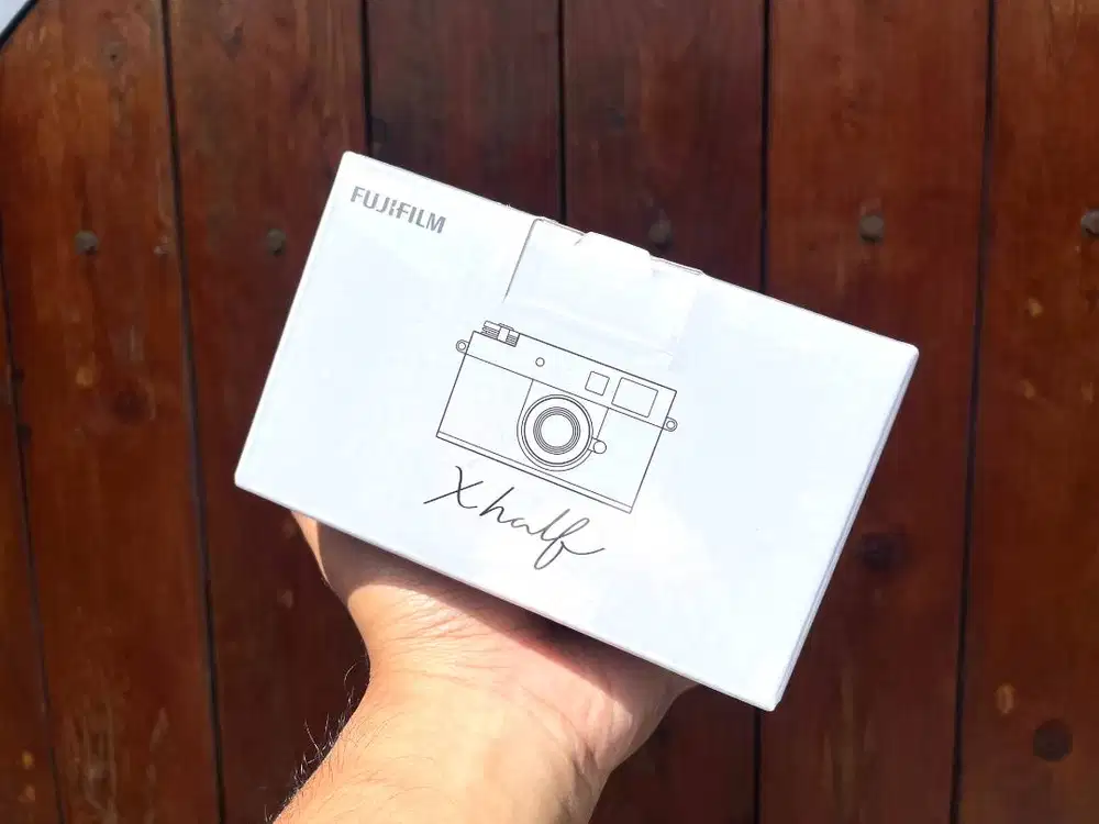 NEW SEGEL FUJIFILM X HALF GARANSI RESMI FUJIFILM INDONESIA MURAH