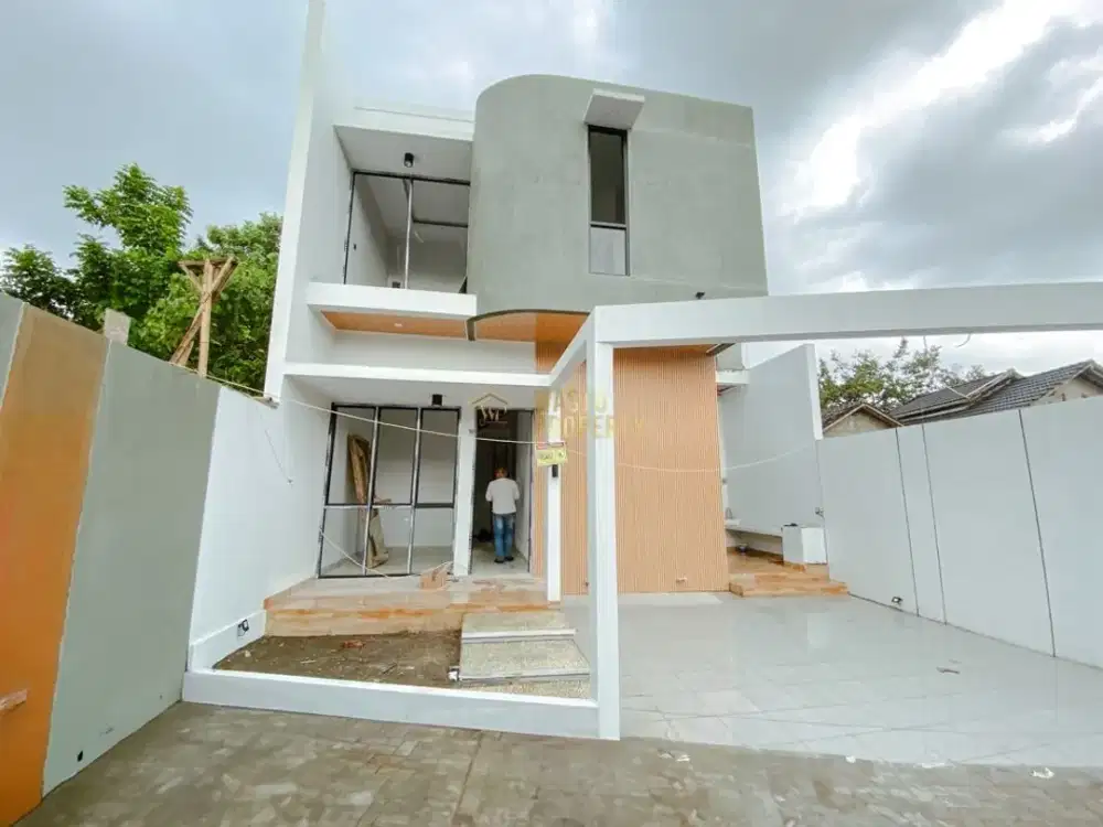 RUMAH 2 LANTAI DESAIN INDUSTRIAL DEKAT KOMPLEK PEMDA SLEMAN