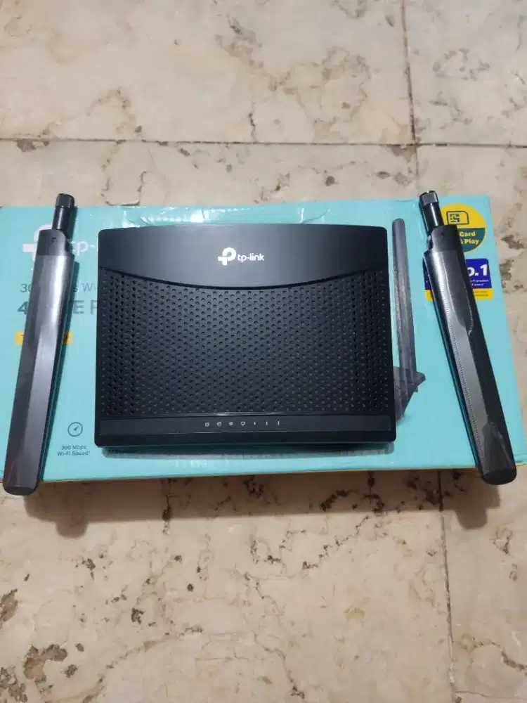 Router 4G TP LINK MR100 mulus banget