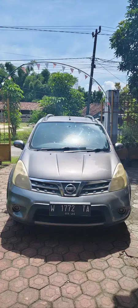 Dijual Nissan Livina XGear th  2009