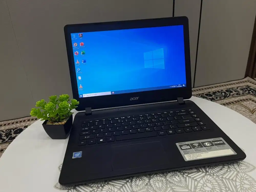 Laptop acer 14 inci slim normal bisa cicil