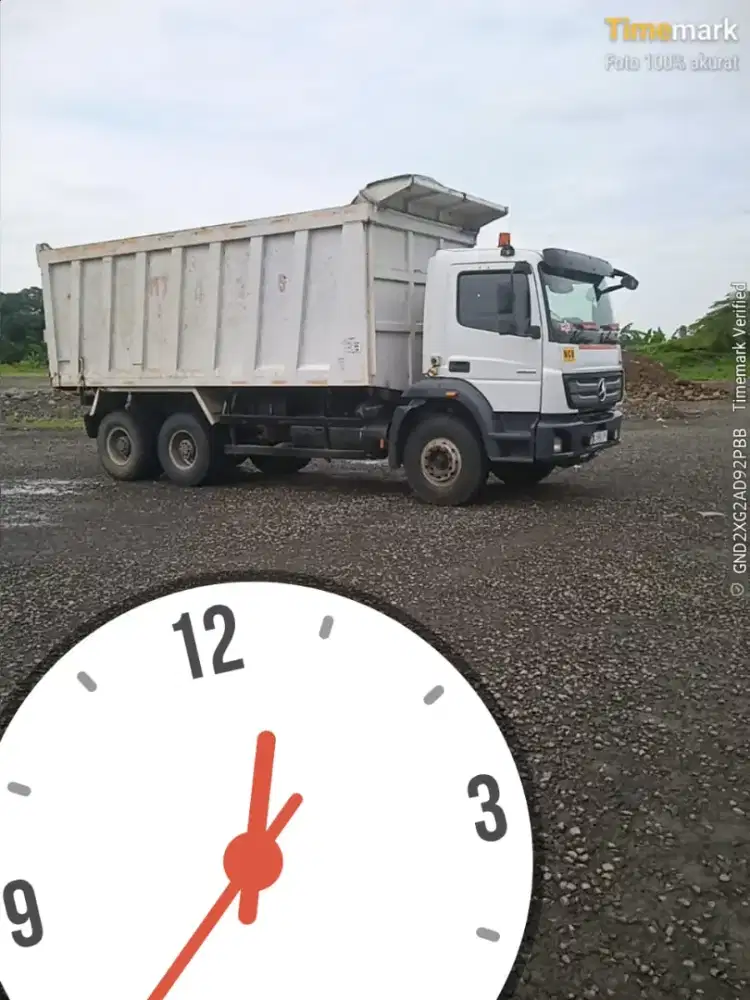 Dump truck mercy 2825 tahun 2022
