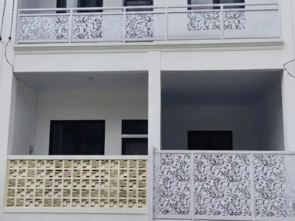 Rumah Nyaman & Aman Siap Huni di Cluster Seruni Harapan Indah Bekasi - Lokasi Strategis