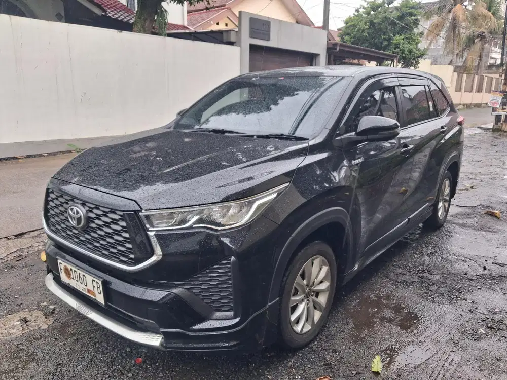Cash Toyota Innova ZeniQ type V Hybrid 2023