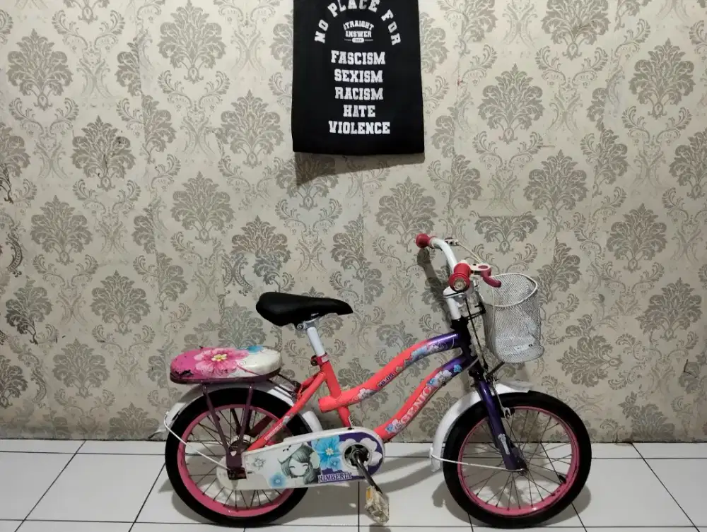 Sepeda  anak ukuran 16 untuk umur 5-8 tahun