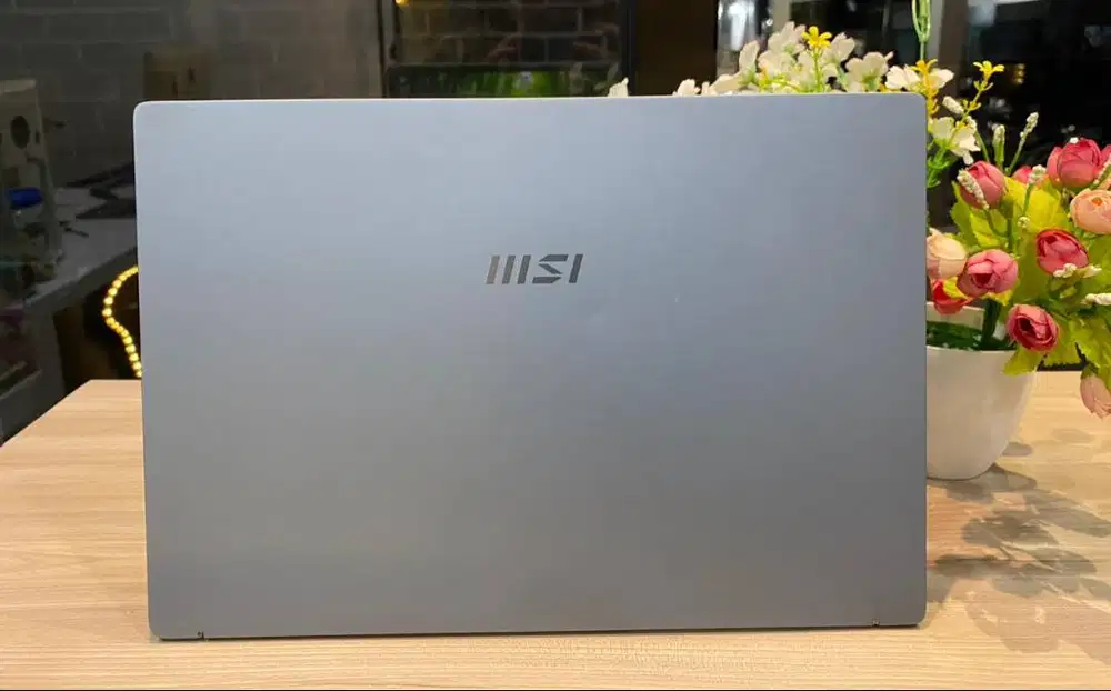 MSI MS-14D3 Core i7 Gen 11 RAM 16GB SSD 256GB  Iris Xe Kencang & Siap