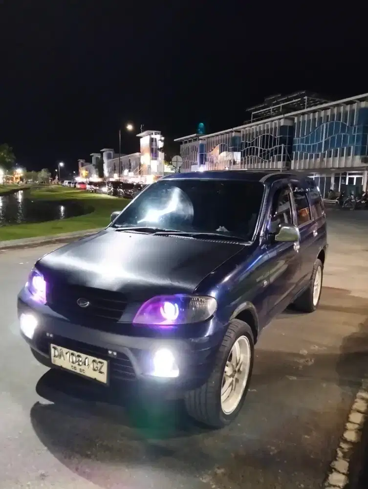 Djual Daihatsu Taruna Efi 1.5cc injeksi
Transmisi manual
Jok 3 baris