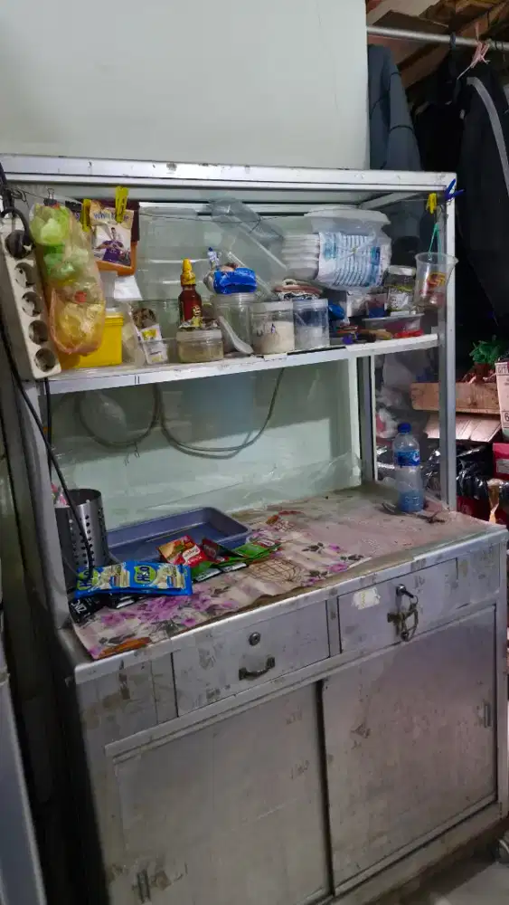 Etalase Jualan display