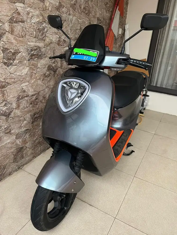 Motor Listrik Yadea G6 Mulus Low KM 2024