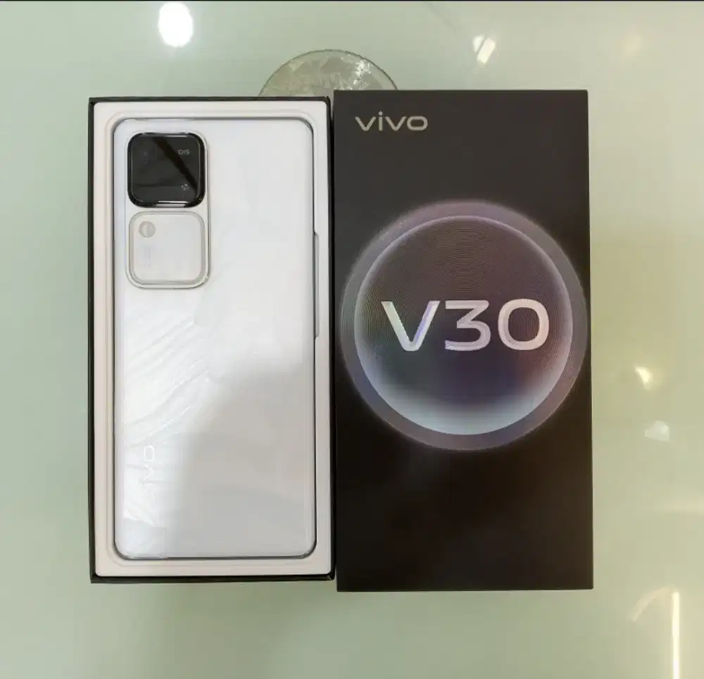 Vivo V30 5G 12+12/512 Fulset mulus