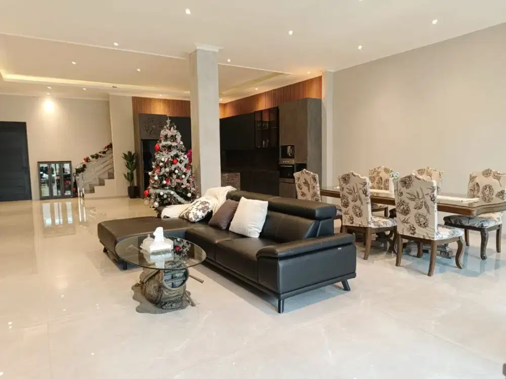 Rumah Lux American Classic Furnished di Mekarwangi Bandung