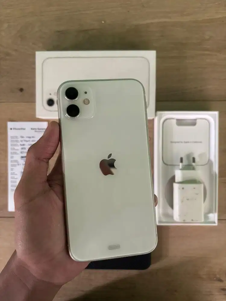 IPHONE 11 64GB (garansi resmi)