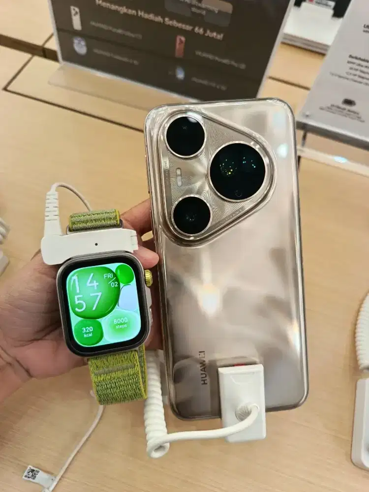 Huawei Pura 80 Ultra Free Watch Fit 4 Pro