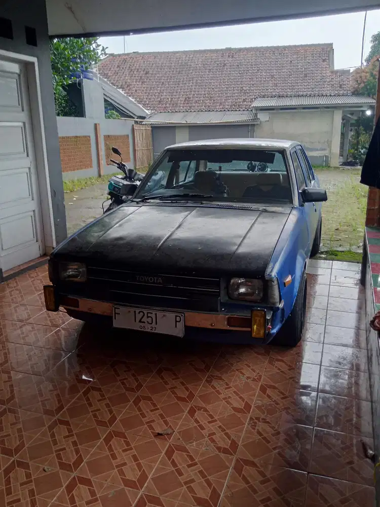 Toyota Corolla 1981 Bensin